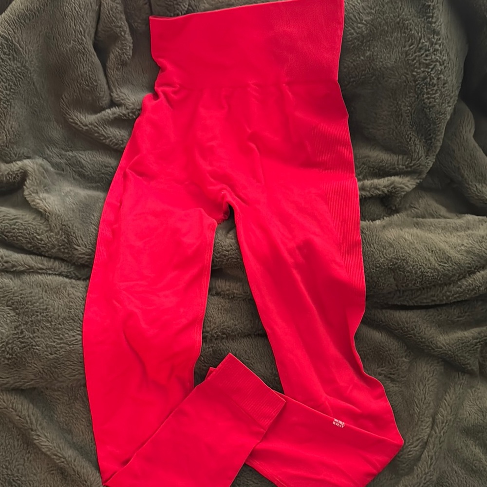 WeWoreWhat Red High-Waisted Leggings